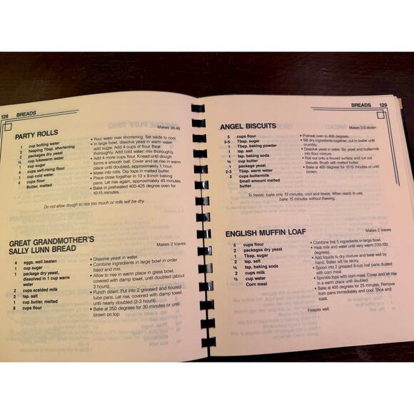 Tidewater on the Half Shell: Fine Virginia Recipes - 1985 - Picture 7 of 8